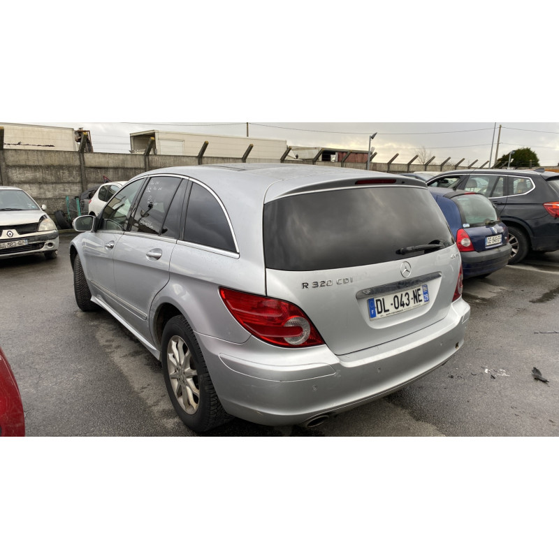 Porte avant droit MERCEDES CLASSE R 251 Photo n°8