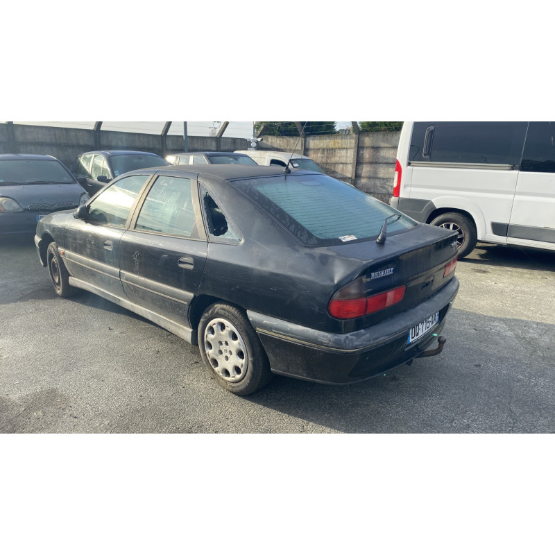 Porte arriere droit RENAULT SAFRANE Photo n°10