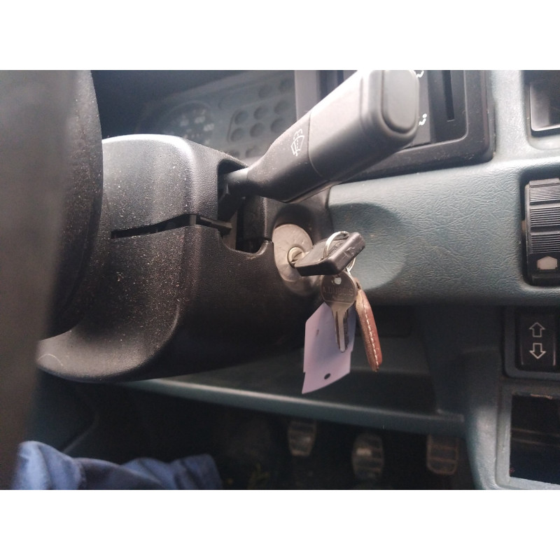 Porte avant droit RENAULT EXPRESS Photo n°17