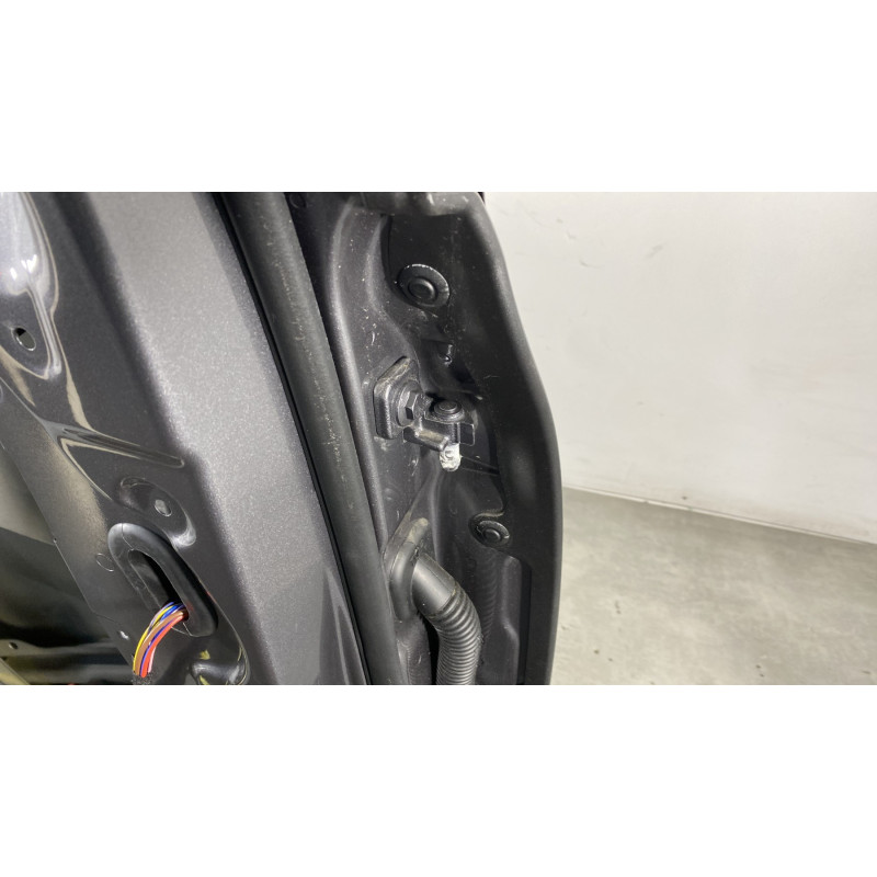 Porte arriere gauche MERCEDES CLASSE B 247 Photo n°2