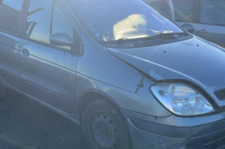 Pretensionneur de ceinture avant droit RENAULT SCENIC 1