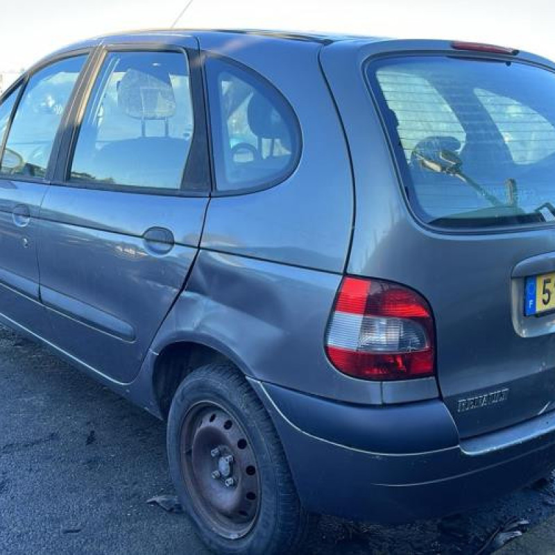 Pretensionneur de ceinture avant droit RENAULT SCENIC 1 Photo n°7