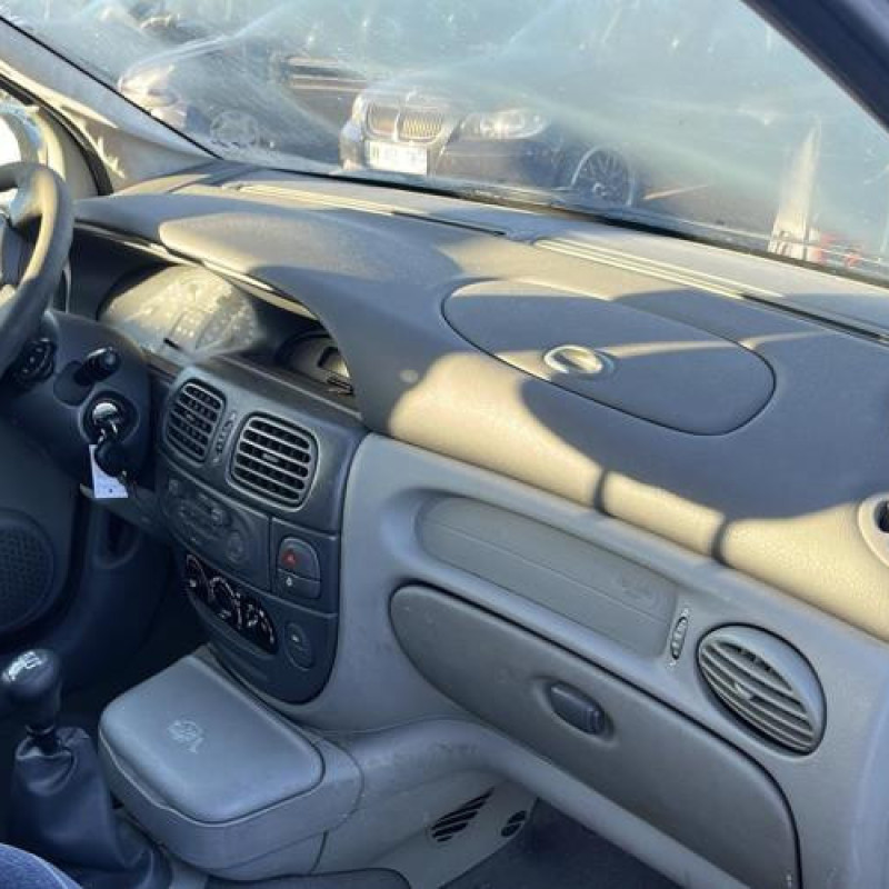 Pretensionneur de ceinture avant droit RENAULT SCENIC 1 Photo n°10