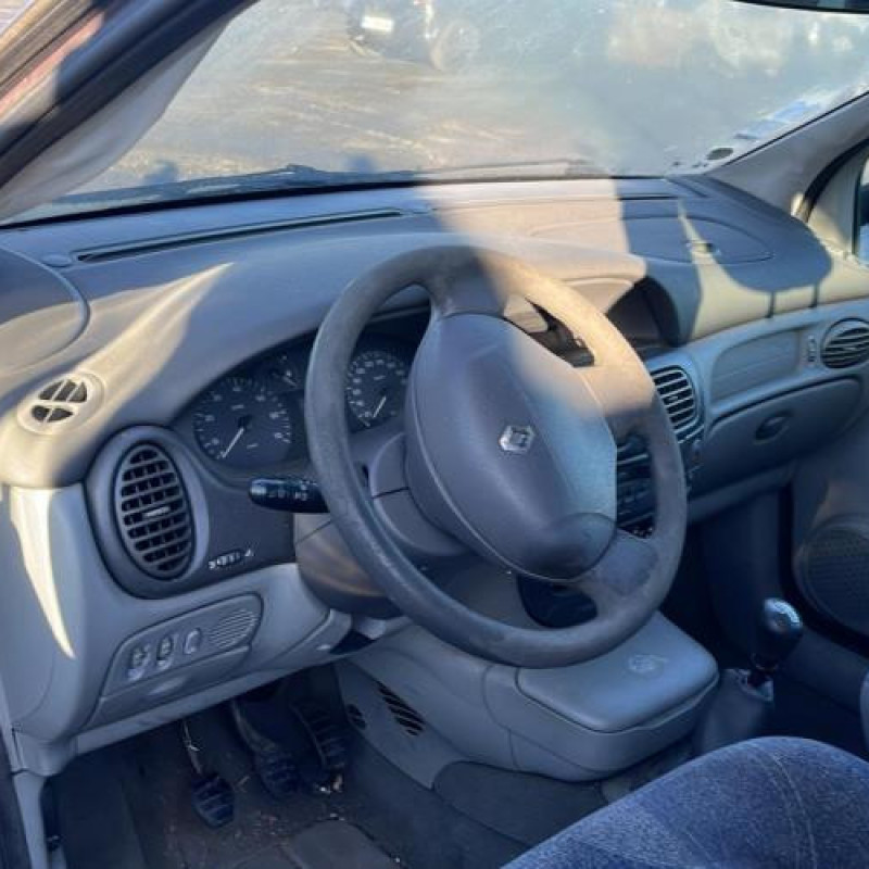 Pretensionneur de ceinture avant droit RENAULT SCENIC 1 Photo n°11