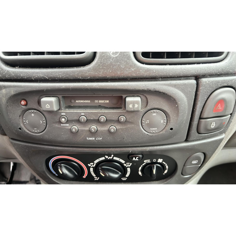 Porte avant droit RENAULT SCENIC 1 Photo n°12
