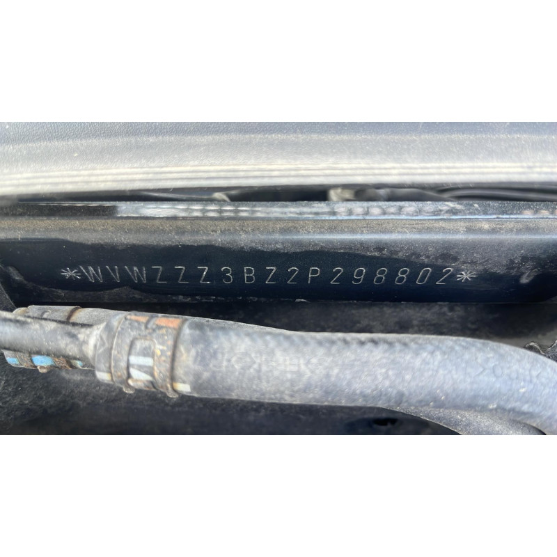 Porte avant droit VOLKSWAGEN PASSAT 4 Photo n°6