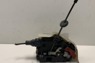 Serrure avant droit VOLKSWAGEN GOLF 5