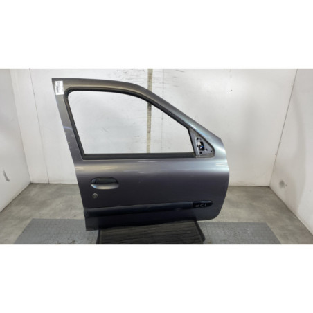 Porte avant droit RENAULT CLIO 2 Photo n°1