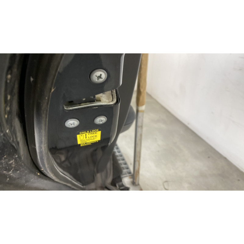 Porte arriere gauche SUZUKI SWIFT 3 Photo n°4