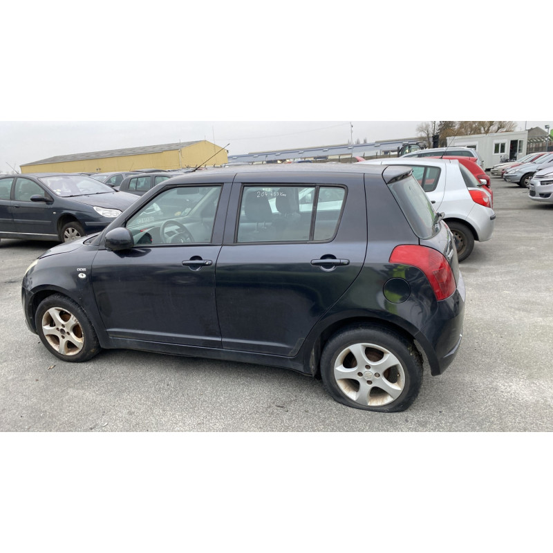 Porte arriere gauche SUZUKI SWIFT 3 Photo n°13