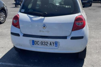 Pretensionneur de ceinture avant droit RENAULT CLIO 3