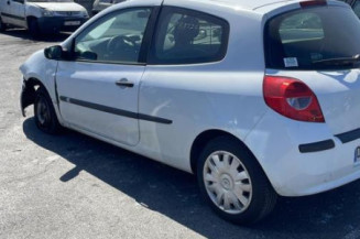 Pretensionneur de ceinture avant droit RENAULT CLIO 3