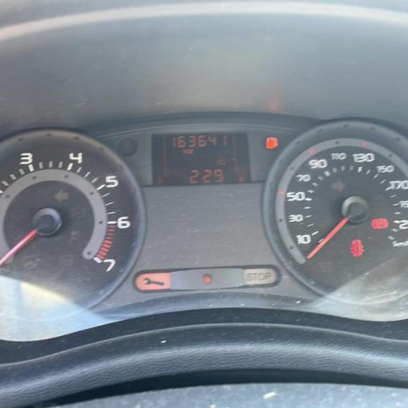Pretensionneur de ceinture avant droit RENAULT CLIO 3 Photo n°12