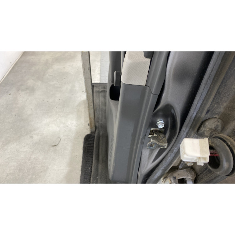 Porte arriere gauche TOYOTA YARIS 2 Photo n°7
