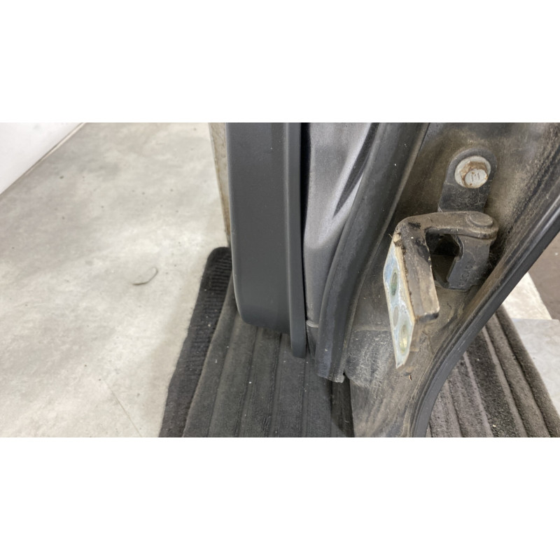 Porte arriere gauche TOYOTA YARIS 2 Photo n°8