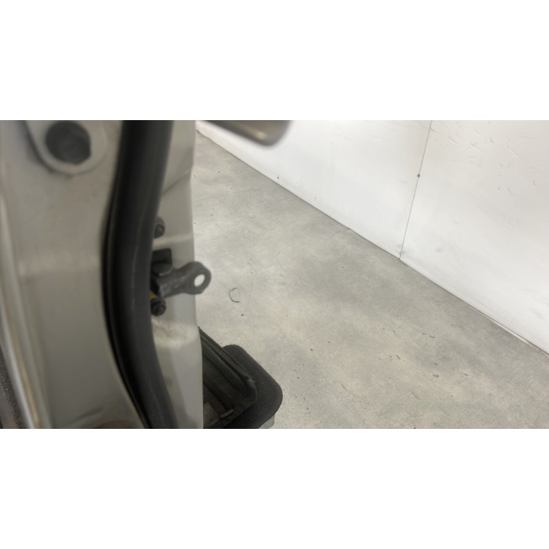 Porte avant droit KIA VENGA Photo n°4