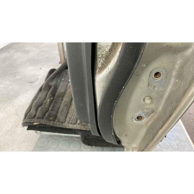 Porte arriere gauche TOYOTA COROLLA VERSO 1 Photo n°6