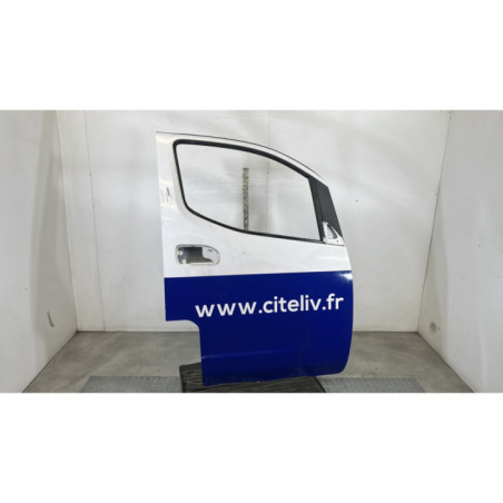 Porte avant droit NISSAN NV200 Photo n°1
