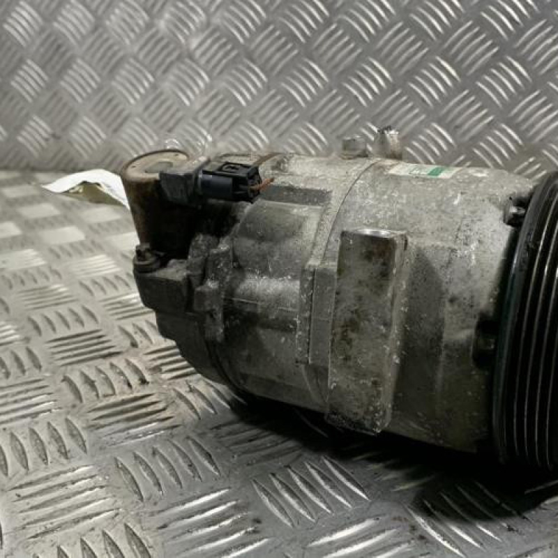 Compresseur clim MERCEDES CLASSE A 168 Photo n°4