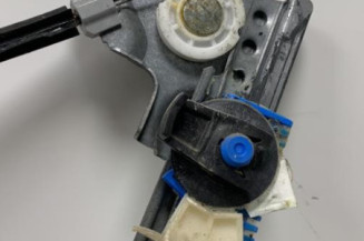 Leve vitre electrique avant droit RENAULT LAGUNA 2