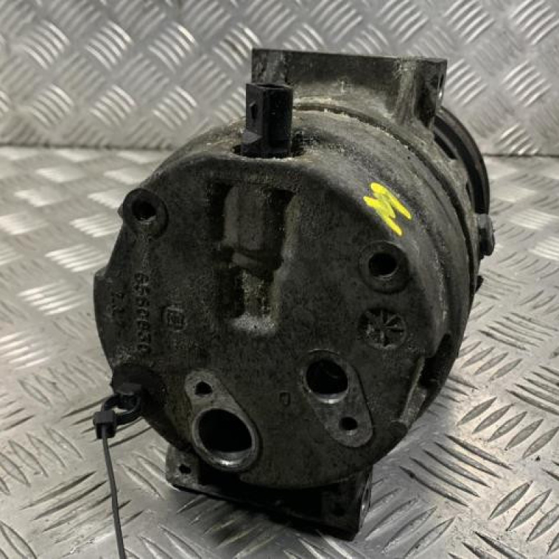 Compresseur clim RENAULT LAGUNA 2 Photo n°3