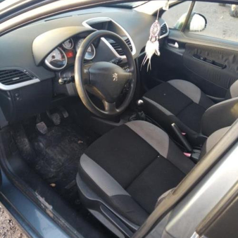 Pretensionneur de ceinture avant droit PEUGEOT 207 Photo n°9