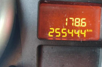 Pretensionneur de ceinture avant droit PEUGEOT 207