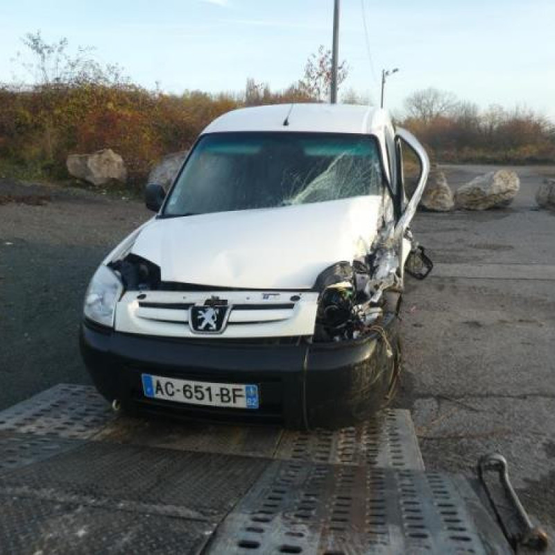 Serrure avant droit PEUGEOT PARTNER 1 Photo n°6