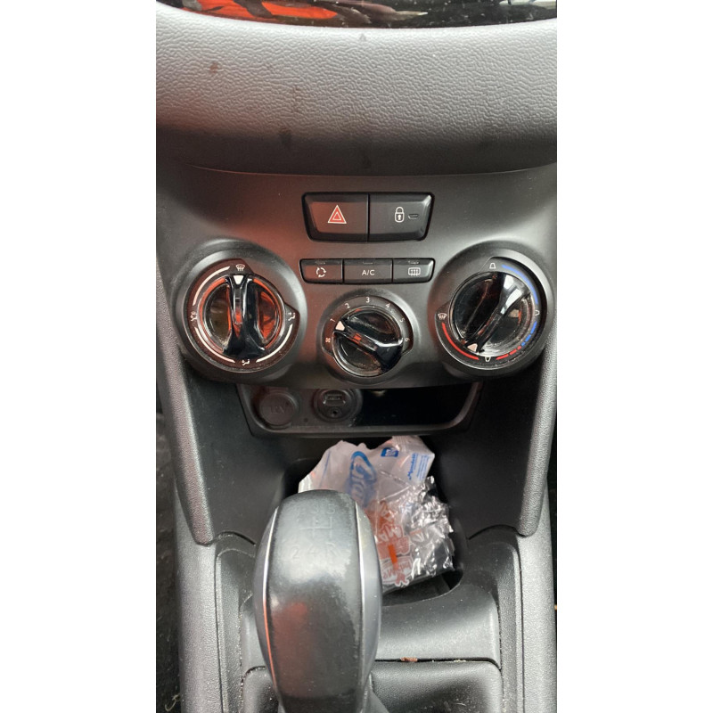 Porte arriere gauche PEUGEOT 208 1 Photo n°13