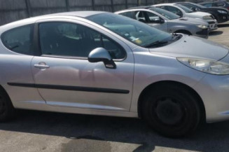 Pretensionneur de ceinture avant droit PEUGEOT 207