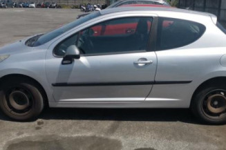 Pretensionneur de ceinture avant droit PEUGEOT 207