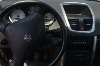 Pretensionneur de ceinture avant droit PEUGEOT 207