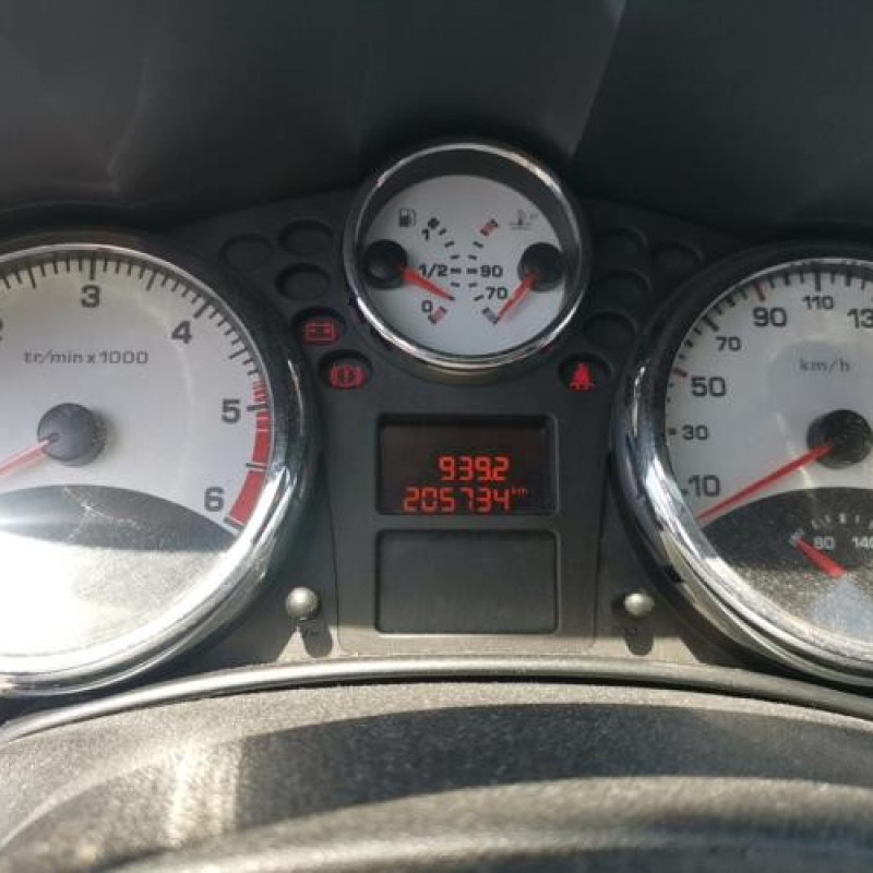 Pretensionneur de ceinture avant droit PEUGEOT 207 Photo n°11