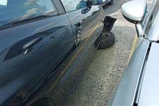 Serrure avant gauche SEAT IBIZA 3