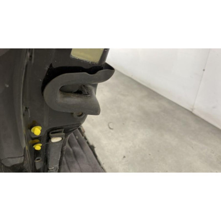 Porte avant gauche AUDI A4 2 Photo n°1