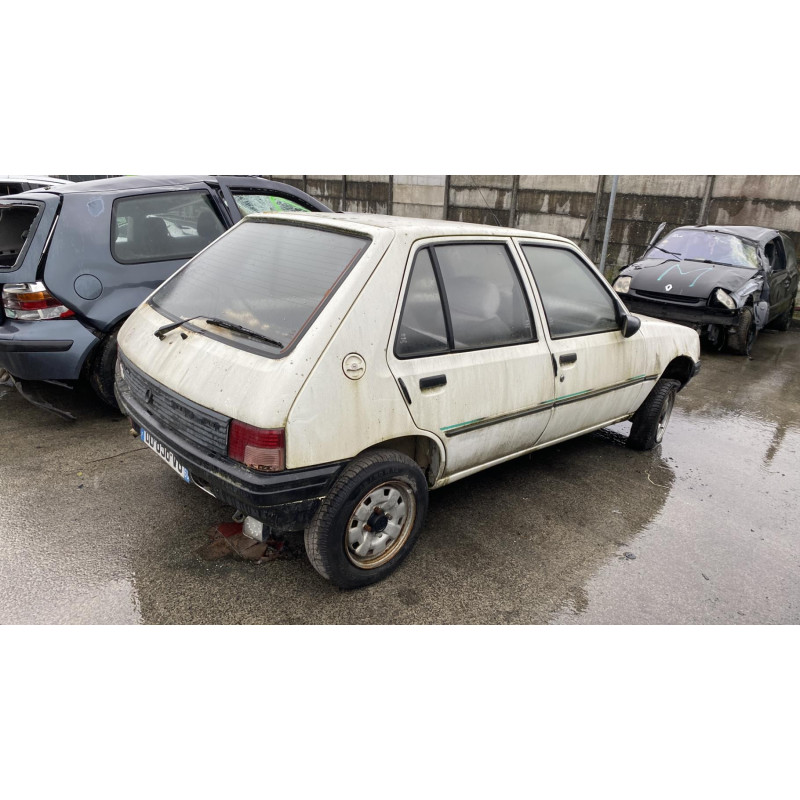 Porte avant droit PEUGEOT 205 Photo n°13