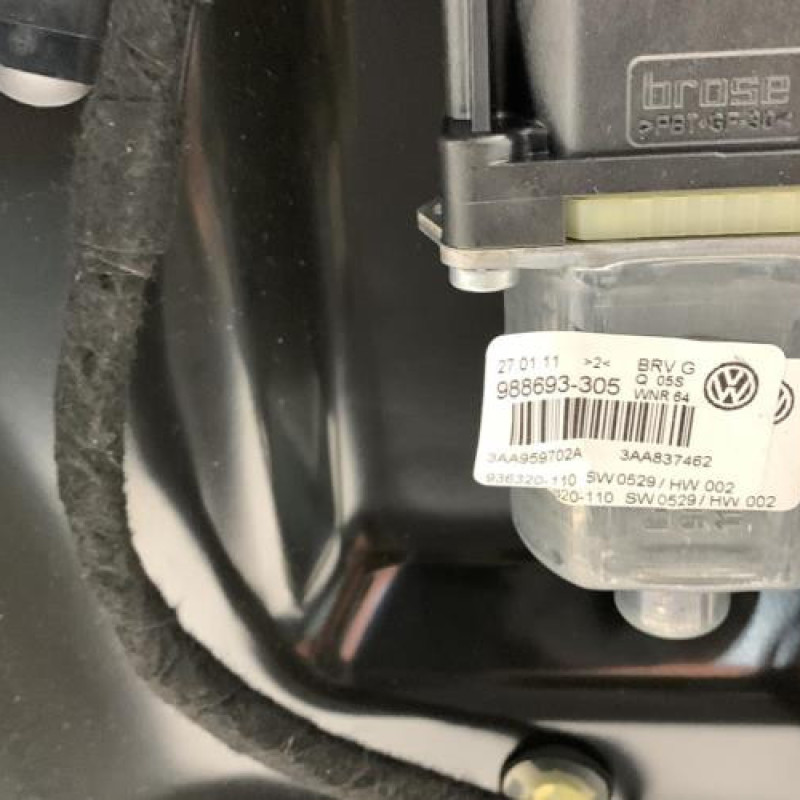 Leve vitre electrique avant droit VOLKSWAGEN PASSAT 6 Photo n°4