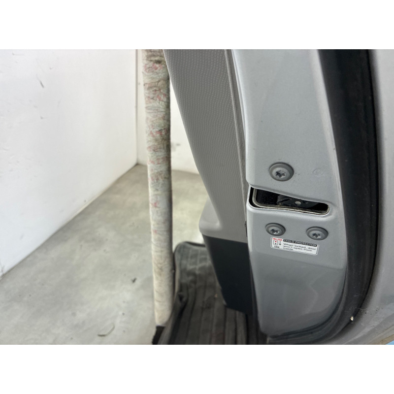 Porte arriere droit TOYOTA YARIS 2 Photo n°4