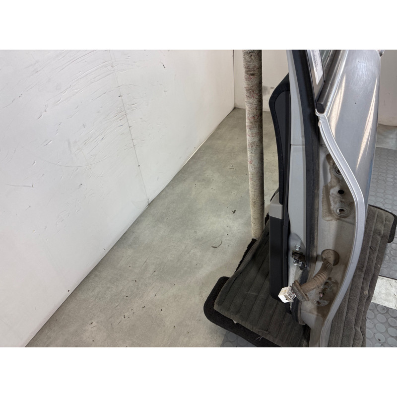 Porte arriere gauche TOYOTA YARIS 2 Photo n°1