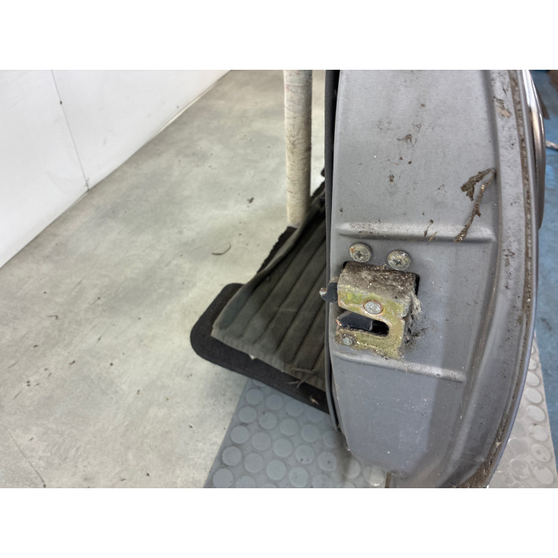 Porte avant droit DAEWOO NEXIA Photo n°1