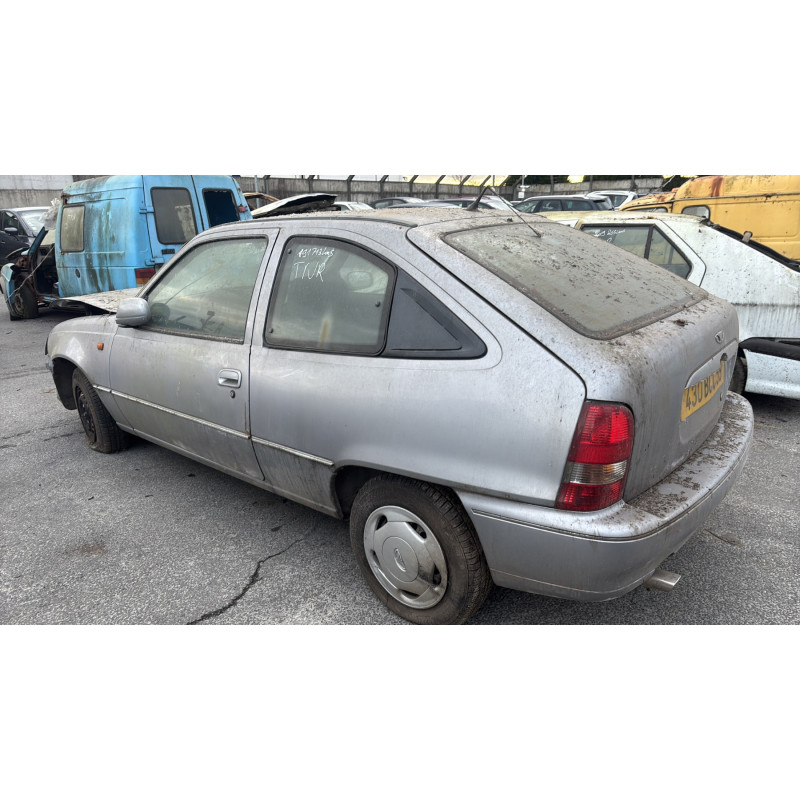 Porte avant droit DAEWOO NEXIA Photo n°9