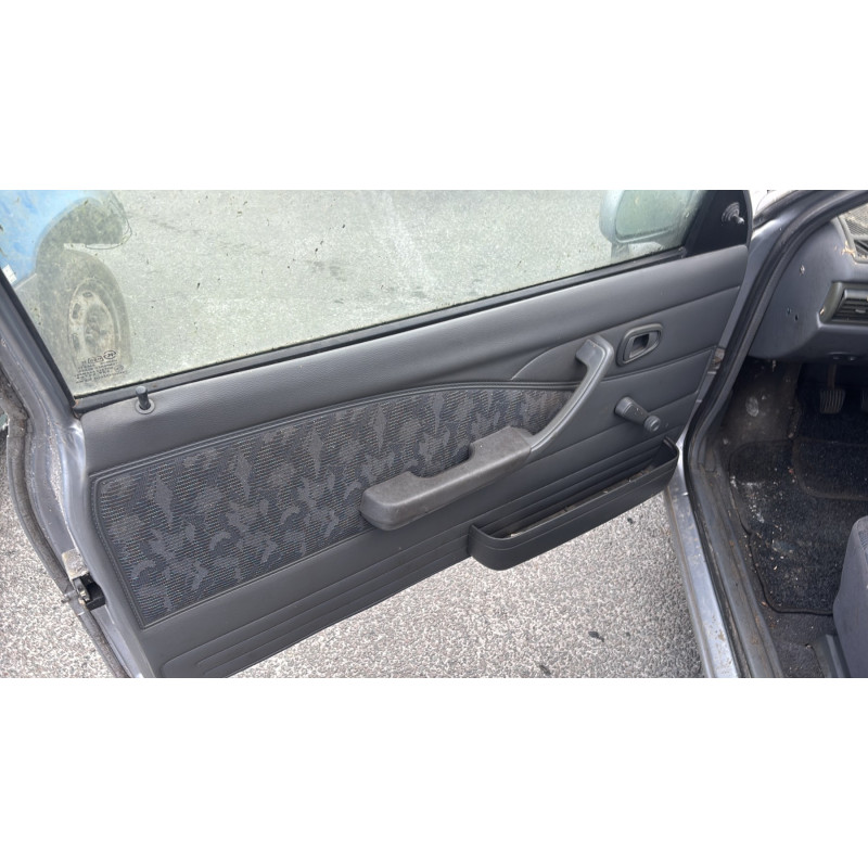 Porte avant droit DAEWOO NEXIA Photo n°14