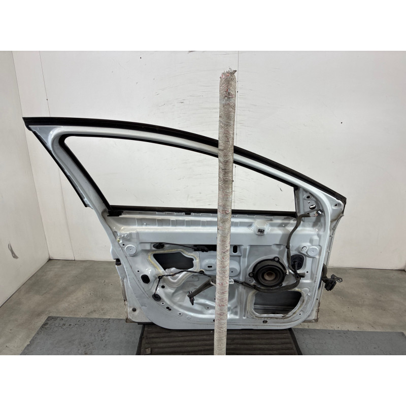 Porte avant gauche RENAULT MEGANE 3 Photo n°3