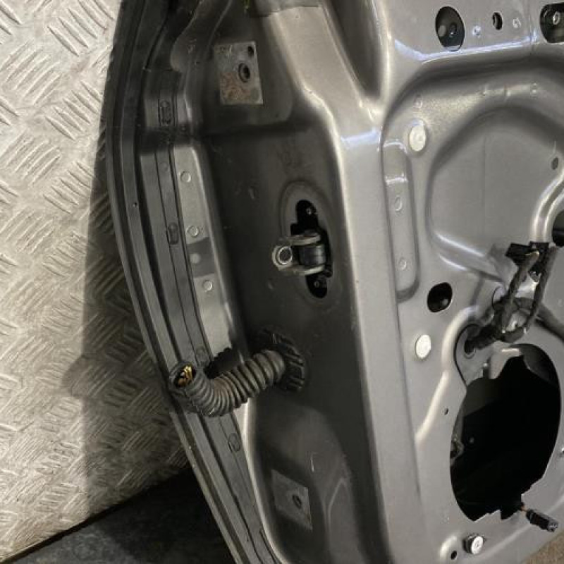 Porte avant droit PEUGEOT 407 Photo n°4