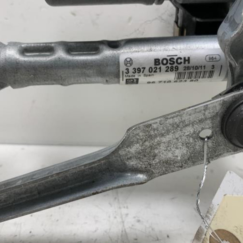 Moteur essuie glace avant droit PEUGEOT 3008 1 Photo n°2