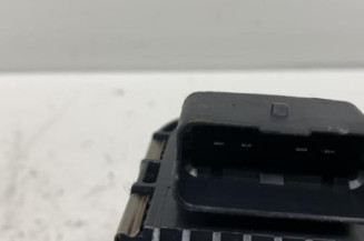 Moteur essuie glace avant droit PEUGEOT 3008 1