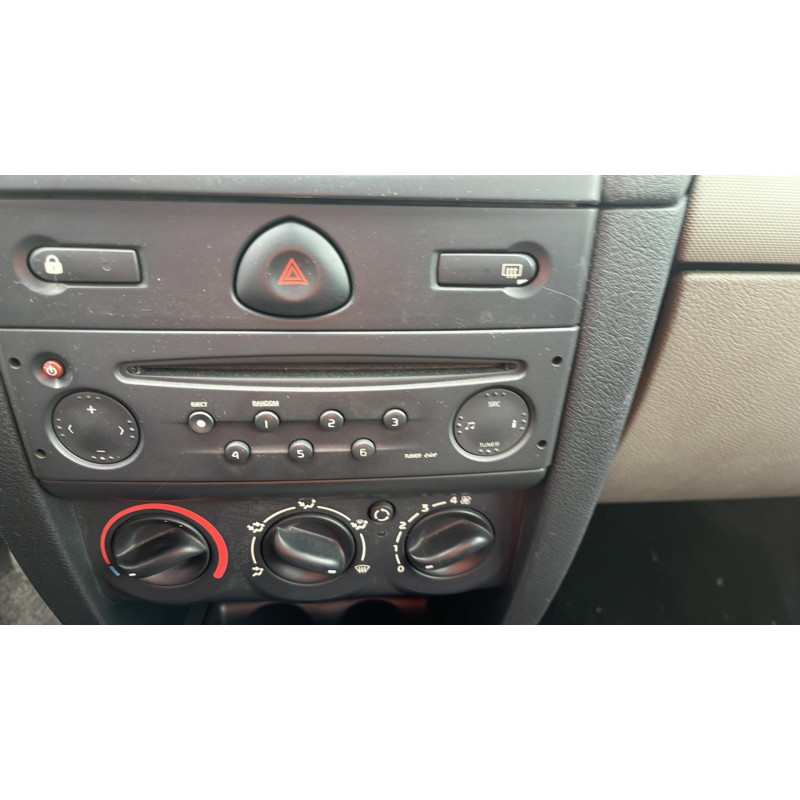 Porte avant droit RENAULT CLIO 2 Photo n°12