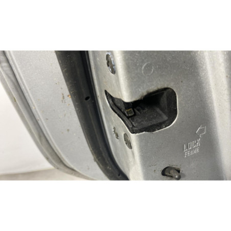 Porte arriere gauche MAZDA 323 6