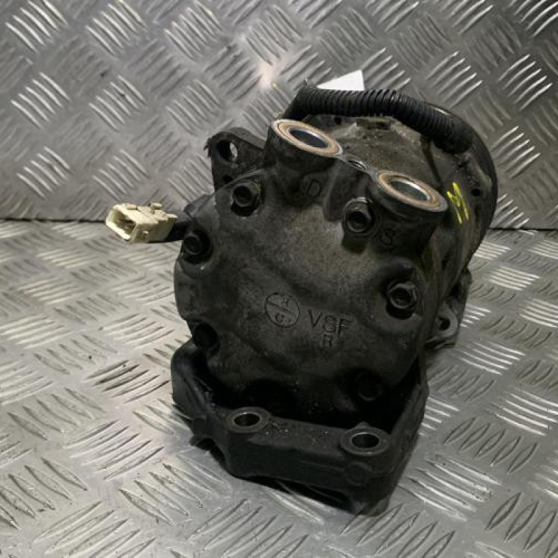 Compresseur clim RENAULT LAGUNA 2 Photo n°3