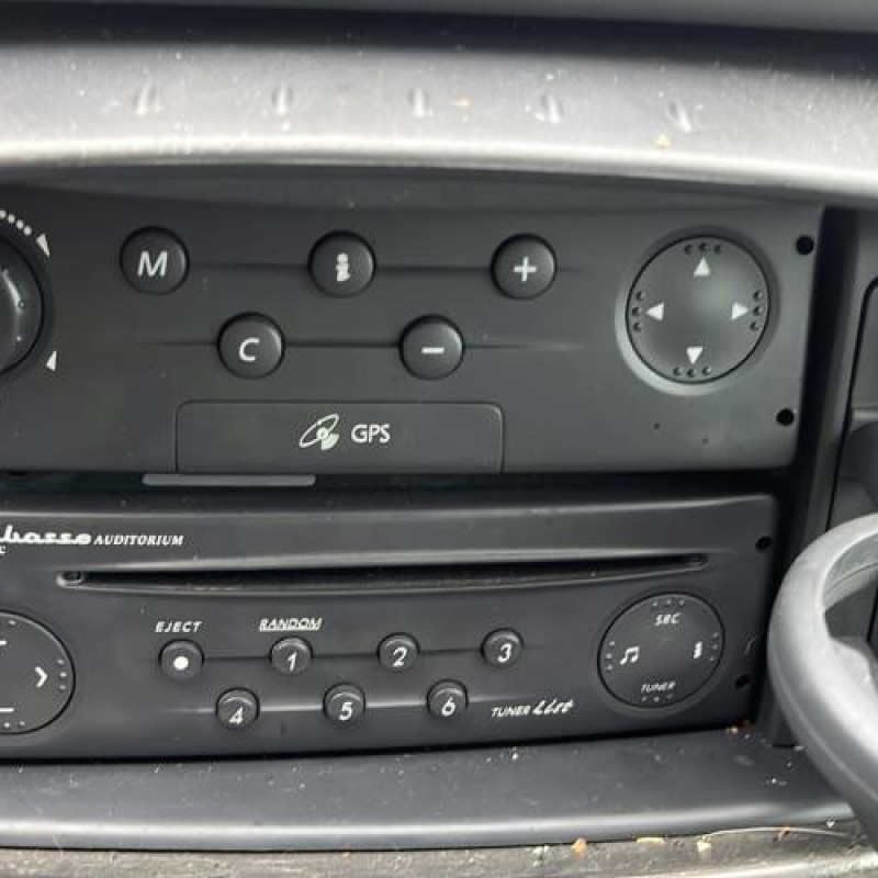 Compresseur clim RENAULT LAGUNA 2 Photo n°12